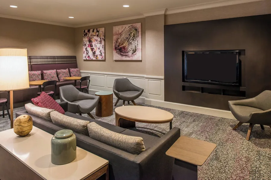 Courtyard Marriott Clemson hotel detail image 2