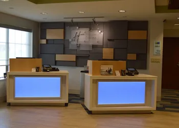 Holiday Inn Express Bloomsburg by IHG hotel thumbnail 3