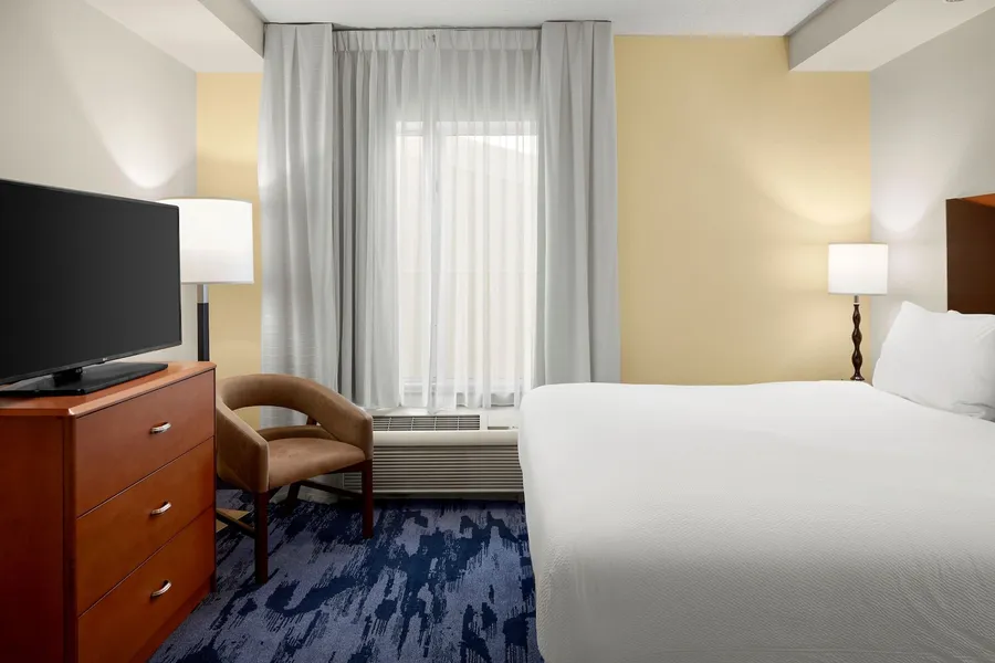 Fairfield Inn & Suites by Marriott Bedford hotel detail image 6