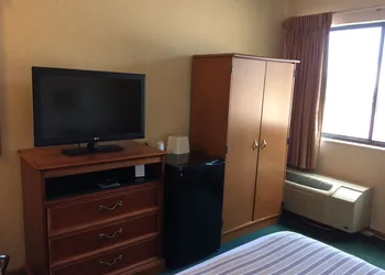 Quality Inn Bloomsburg hotel thumbnail 7