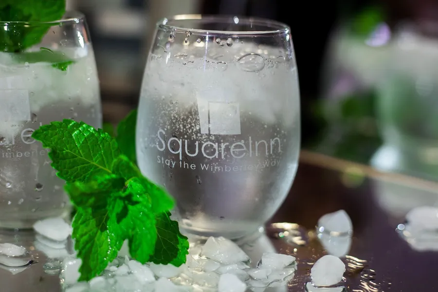 Square Inn hotel detail image 2