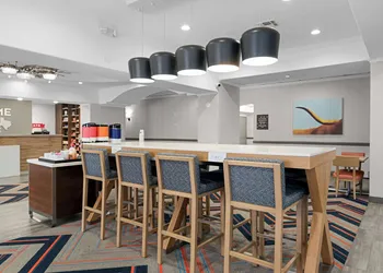 Hampton Inn Seguin hotel thumbnail 4