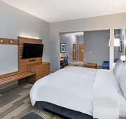 Holiday Inn Express & Suites Austin NE - Hutto by IHG hotel detail image 7