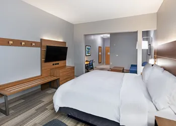 Holiday Inn Express & Suites Austin NE - Hutto by IHG hotel thumbnail 7