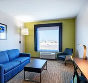 Holiday Inn Express Hotel & Suites Bastrop by IHG hotel detail image 4