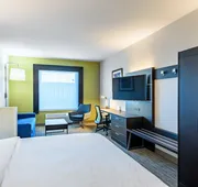 Holiday Inn Express Hotel & Suites Bastrop by IHG hotel detail image 5