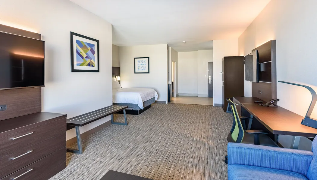 Holiday Inn Express Hotel & Suites Bastrop by IHG hotel detail image 6