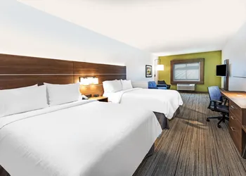 Holiday Inn Express Hotel & Suites Ozona by IHG hotel thumbnail 5