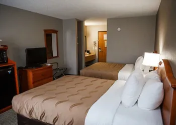 Quality Inn Burlington near Hwy 34 hotel thumbnail 5