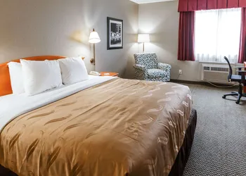 Quality Inn Burlington near Hwy 34 hotel thumbnail 8