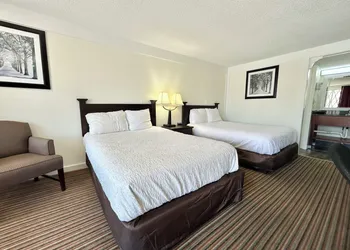 Knights Inn Somerset hotel thumbnail 3