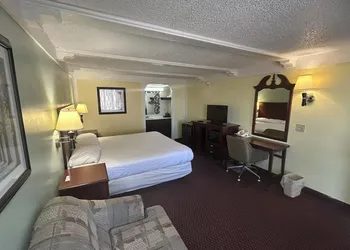 Knights Inn Somerset hotel thumbnail 4