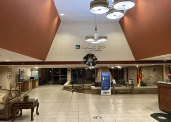 Quality Inn Somerset hotel thumbnail 3