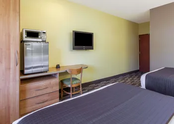 Microtel Inn & Suites by Wyndham Johnstown hotel thumbnail 5