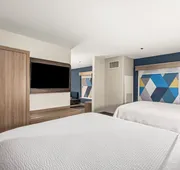 Holiday Inn Express Hotel & Suites Lincoln by IHG hotel detail image 3