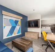 Holiday Inn Express Hotel & Suites Lincoln by IHG hotel detail image 4