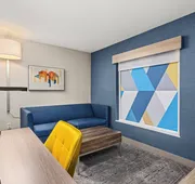 Holiday Inn Express Hotel & Suites Lincoln by IHG hotel detail image 7