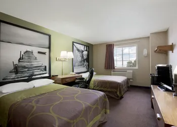 Super 8 by Wyndham Pulaski hotel thumbnail 4