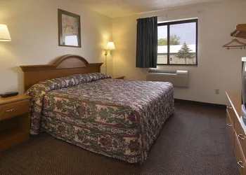 Super 8 by Wyndham Pulaski hotel thumbnail 5