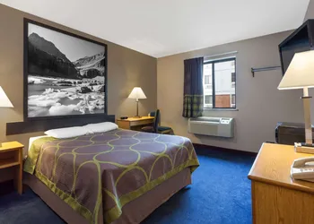 Super 8 by Wyndham Helena hotel thumbnail 4