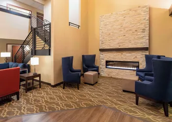Comfort Suites Ramsey hotel thumbnail 3