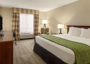 Country Inn & Suites by Radisson, Lima hotel thumbnail 5