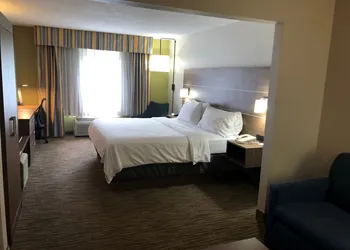 Holiday Inn Express Hotel & Suites Pikeville by IHG hotel thumbnail 4
