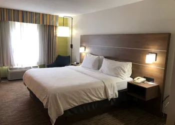 Holiday Inn Express Hotel & Suites Pikeville by IHG hotel thumbnail 5