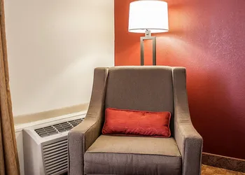 Quality Inn Lima Northeast hotel thumbnail 4
