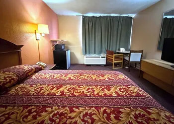 Red Carpet Inn & Suites Lima hotel thumbnail 7