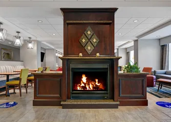 Hampton Inn Bath (Brunswick Area) hotel thumbnail 4