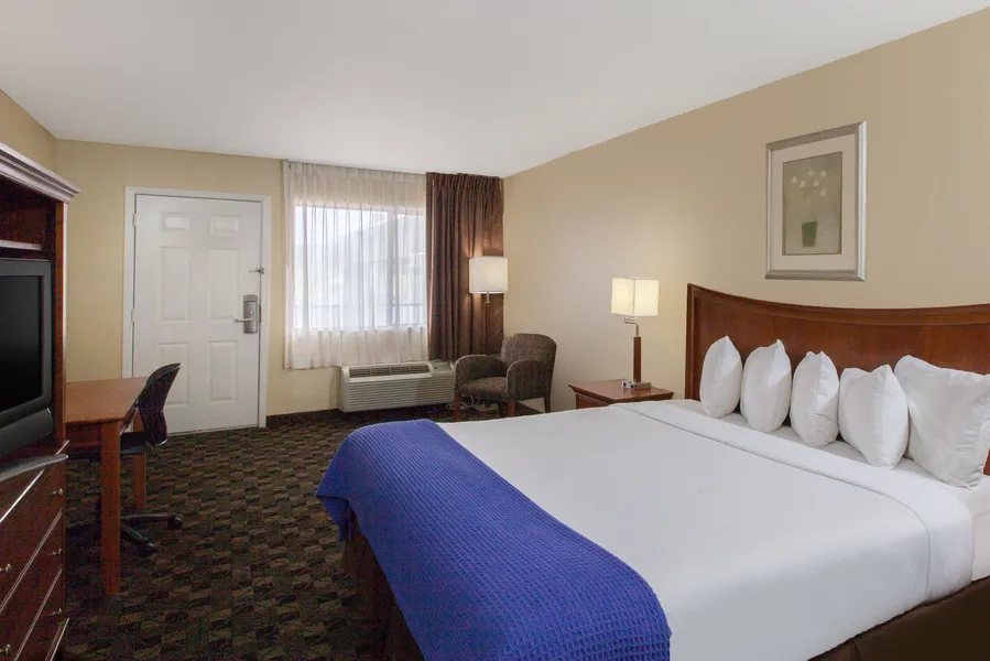 Days Inn by Wyndham Natchitoches hotel detail image 2