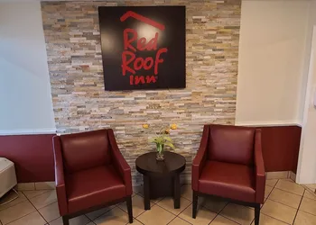 Red Roof Inn Tifton hotel thumbnail 2
