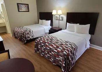 Red Roof Inn Tifton hotel thumbnail 6