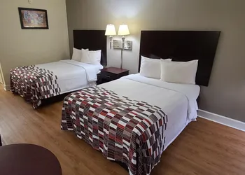 Red Roof Inn Tifton hotel thumbnail 8