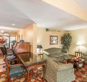 Quality Inn Tifton hotel detail image 4