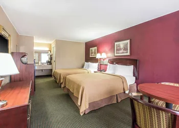 Quality Inn Tifton hotel thumbnail 6