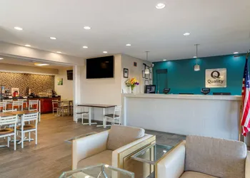 Quality Inn Ashburn hotel thumbnail 3