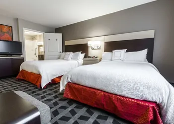 TownePlace Suites by Marriott Gilford hotel thumbnail 4