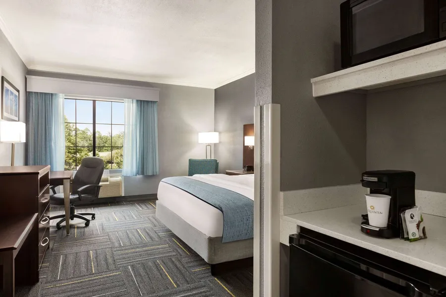 La Quinta Inn & Suites by Wyndham Dublin hotel detail image 6