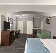 La Quinta Inn & Suites by Wyndham Dublin hotel detail image 7