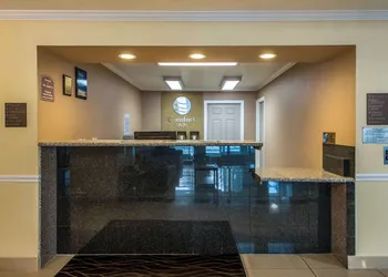 Comfort Inn Mount Shasta Area hotel thumbnail 8