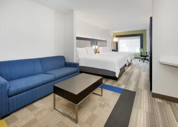 Holiday Inn Express & Suites Dublin by IHG hotel thumbnail 5