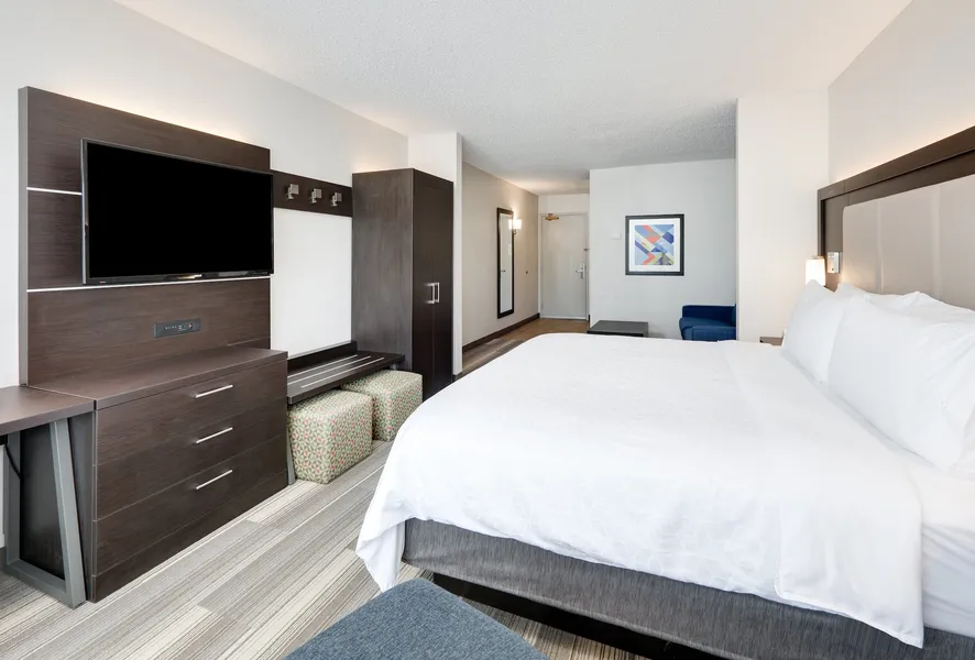 Holiday Inn Express & Suites Dublin by IHG hotel detail image 6