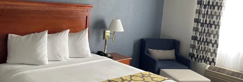 Hotel photo 1 of 37