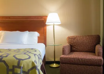 Baymont by Wyndham Yreka hotel thumbnail 7