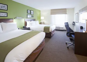 Holiday Inn Express Hotel & Suites Rogers by IHG hotel thumbnail 4