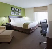 Holiday Inn Express Hotel & Suites Rogers by IHG hotel detail image 5