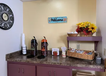 Days Inn by Wyndham Hinckley hotel thumbnail 2
