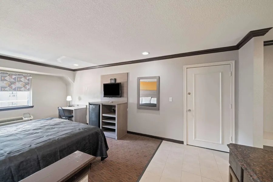 Americas Best Value Inn & Suites Brenham hotel detail image 6